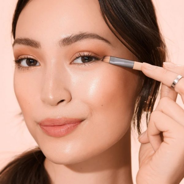 Juego de brochas de maquillaje para realzar los ojos